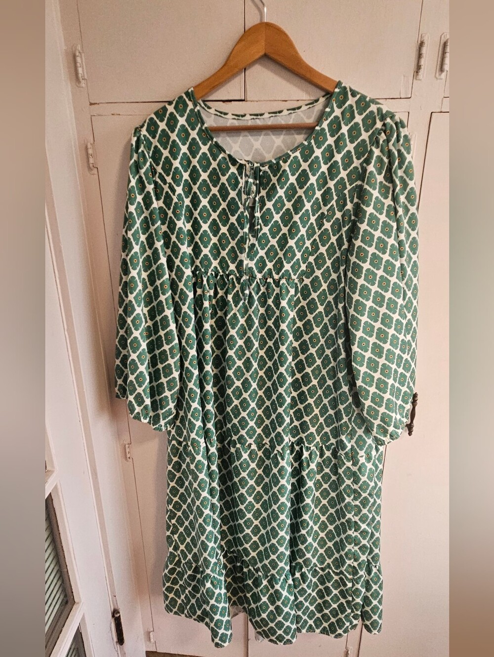 Green Patterned Women's Dress Size 16